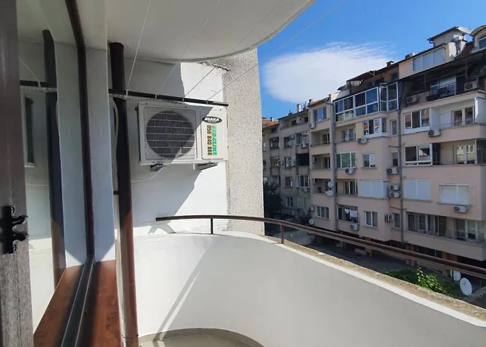 Lazur 13 Burgas City