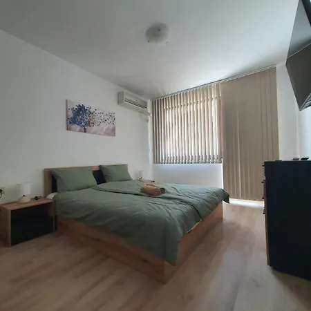 Apartment Lazur 13 Burgas